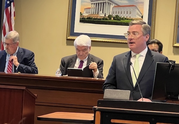 Tennessee Access to Justice Commission Chair John Farringer addresses the Pro Bono Recognition Event on October 10, 2023