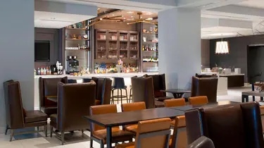 Franklin Marriott Cool Springs Lobby Bar