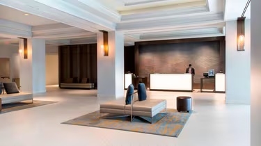Franklin Marriott Cool Spring Lobby